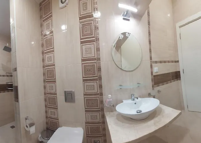 2Br Apartment In Varna Center Pedestrian Street Balcony Fast Wifi * Warna