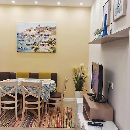 Appartement Pink & Blue - 2bdr With Balcony - Wi-fi