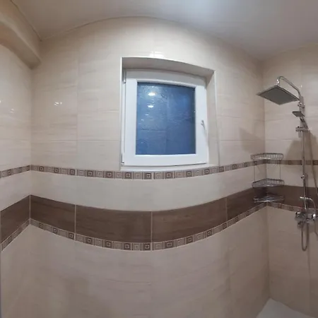 2br In Center Pedestrian Street Balcony Fast Wifi * Varna