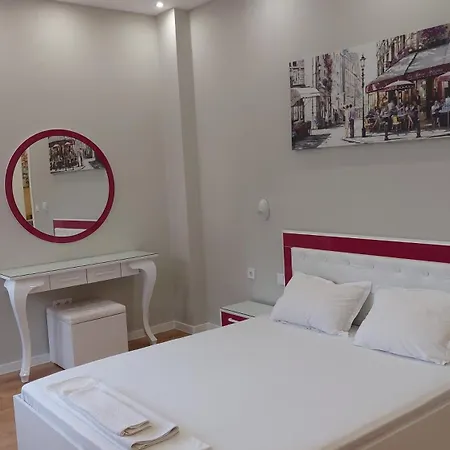 Апартамент Pink&Blue - 2BDR with Balcony - Wi-Fi *