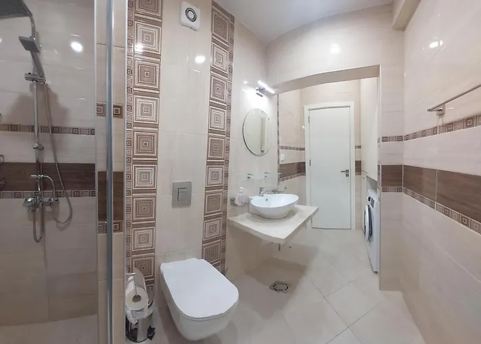 2Br Apartment In Varna Center Pedestrian Street Balcony Fast Wifi Apartment *